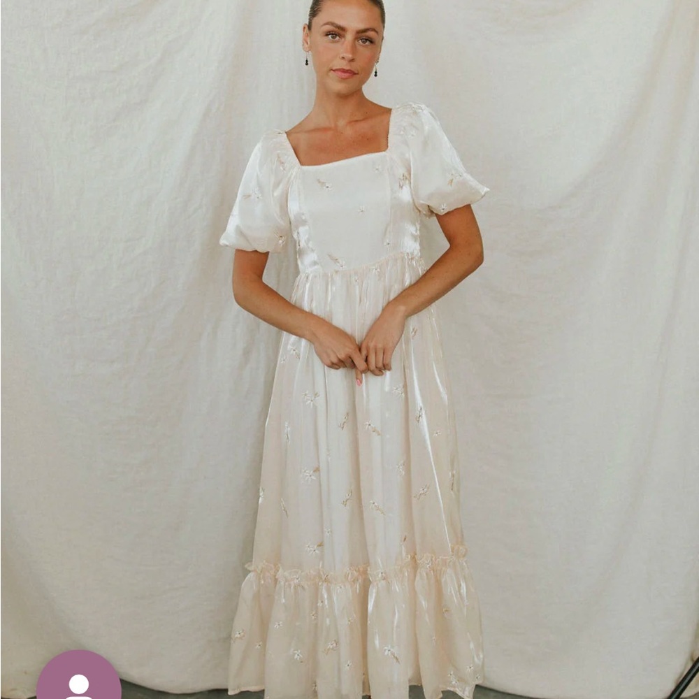 NWT Henly Once Upon A Time Embroidered Maxi Dress
